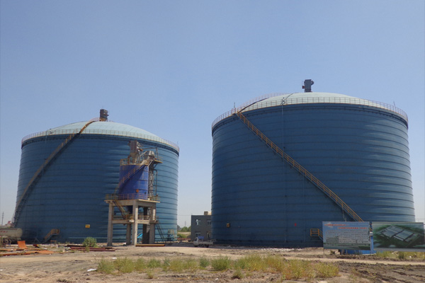 長(zhǎng)春一汽兩座五萬噸粉煤灰?guī)?></a></td>
                        </tr>
                      <tr>
                        <td height=